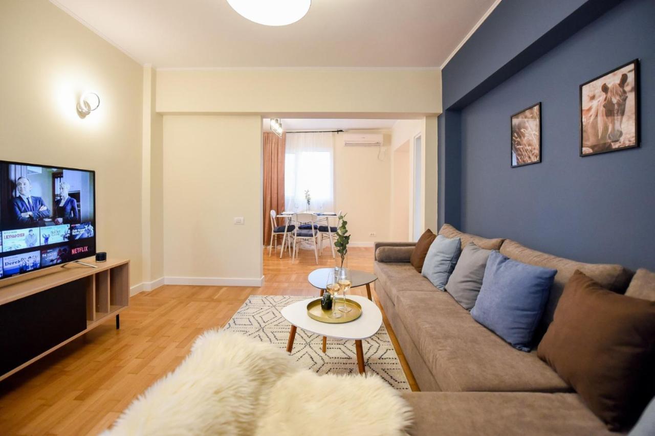 The Dream Apartment - Near Radisson Hotel ブカレスト エクステリア 写真